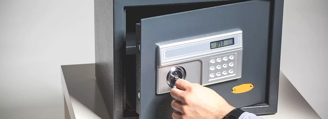 Safe Opening Repair in Town 'n' Country